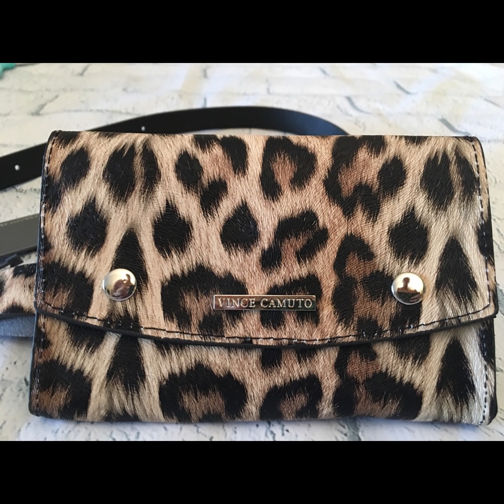 NWT Vince Camuto belt bag